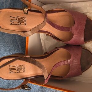 🛑PRICE FIRM🛑 Miz Mooz Rhonda Sandals
